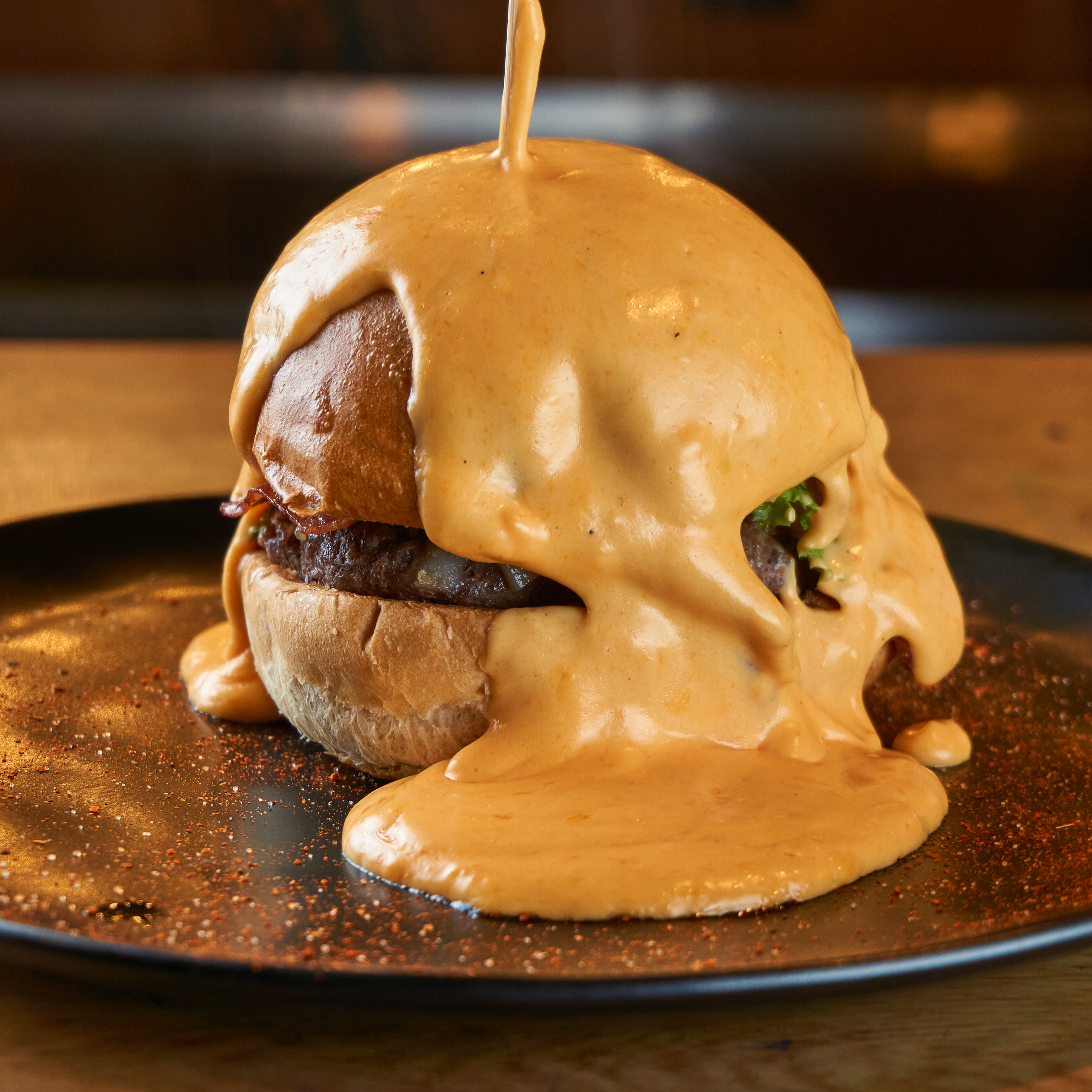 13. QUESO CHEDDAR Artesanal Bañada en Queso Cheddar - Image 1